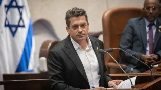 שר התפוצות שיקלי נחת בסידני והניח תפילין במקום הטבח
