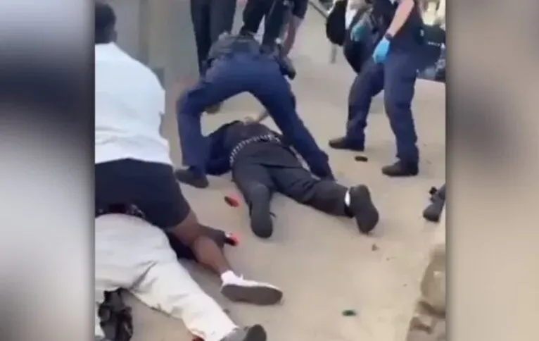 זוג יהודים נרצח בפיגוע ירי באוסטרליה: התעמתו עם המחבל ונהרגו זוג יהודים נרצח בפיגוע ירי באוסטרליה: התעמתו עם המחבל ונהרגו