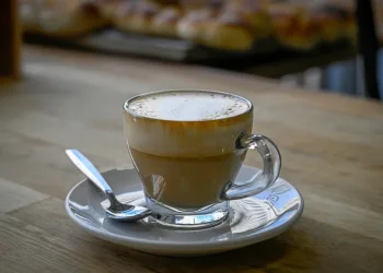 אני פוגשת בחורים נפלאים, אבל זה לא עובד. מה לעשות? אני פוגשת בחורים נפלאים, אבל זה לא עובד. מה לעשות?