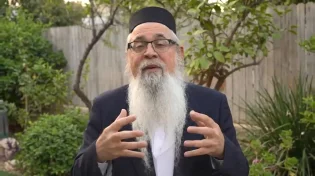 פתיחת מזל וישועה בחנוכה: הרב יוסף ביטון קורא להצטרף לתיקון המיוחד