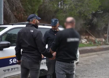 מאבטח עם אקדח דמה: מחדל אבטחה חמור בגבעת זאב