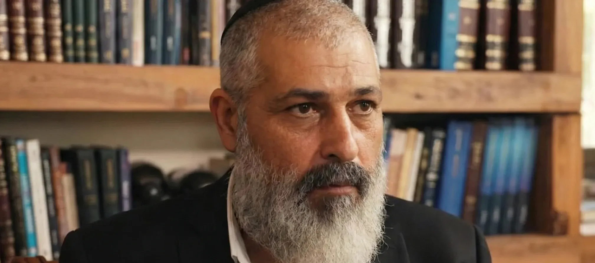 מה צבי יחזקאלי ידע שהשב