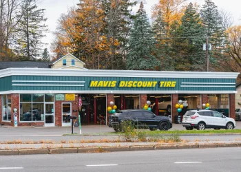 "שומרי מצוותיה ינחלו": יהודי סירב לעבוד בשבת, החברה תשלם כמיליון שקלים | אחת מסניפי Mavis Tire בארה"ב