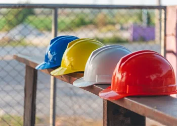 יותר ממיליון מפוטרים - זה מה שקרה בשנת 2025: המחיר האנושי של מהפכת ה-AI יותר ממיליון מפוטרים - זה מה שקרה בשנת 2025: המחיר האנושי של מהפכת ה-AI