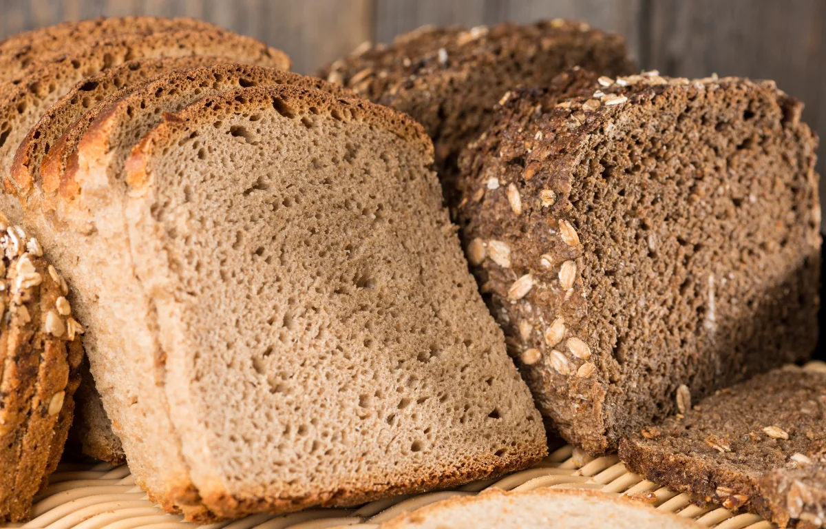 איך בוחרים את הלחם הבריא ביותר? המדריך שיחסוך לכם טעויות בסופר