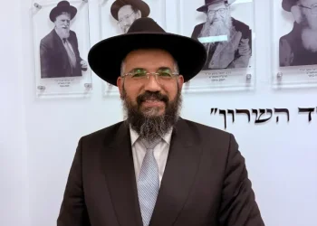 אחרי 16 שנים בלי רב: הרב ארז אלחרר נבחר לכהן כרב העיר של הוד השרון