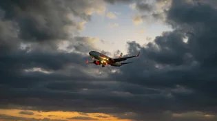 סופת שלגים בצפון-מזרח ארה"ב: אלפי טיסות בוטלו
