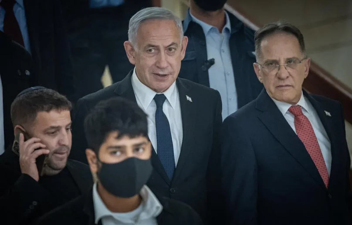 קבוצת ההאקרים טוענת: פרצנו לטלפון של ראש הסגל של הרה"מ