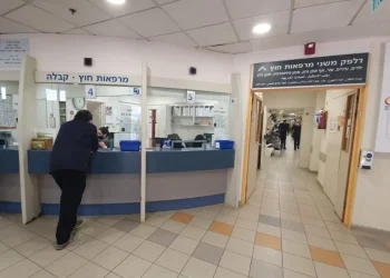 דרמה בחדרה: גנב רכב עם תינוק מבית החולים הלל יפה - ונעצר במהירות