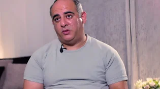 השחקן בצלאל בורוכוב בדמעות: "יש גן עדן, סבא נמצא שם"