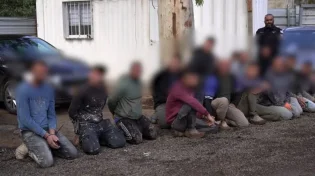 על חוף הכנרת: 16 שב"חים נעצרו בפשיטה משטרתית 