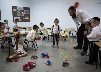 לא כמו כולם: כך מזהים מחנך שבאמת משנה חיים