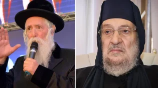 צפו: בנו של הבבא סאלי בברכה לרב גרוסמן "אנחנו נרקוד יחד עם מלך המשיח"