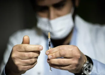 סימנים ראשונים לבלימת השפעת - ירידה קלה בתחלואה