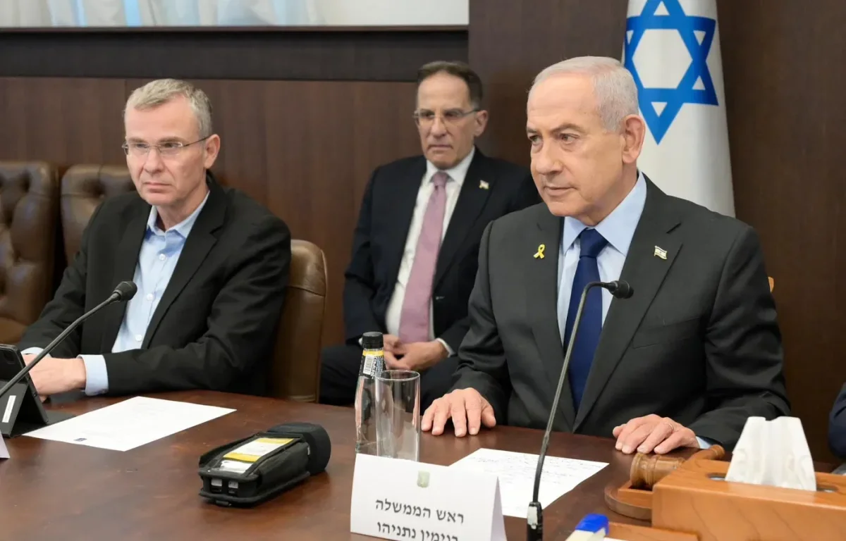 נתניהו רומז על קריסת משטר באיראן: "העם לוקח את גורלו בידיו"