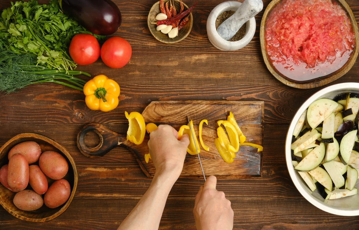 חותכים ירקות בצורה הזאת? ייתכן ואתם מאבדים חצי מהוויטמינים חותכים ירקות בצורה הזאת? ייתכן ואתם מאבדים חצי מהוויטמינים