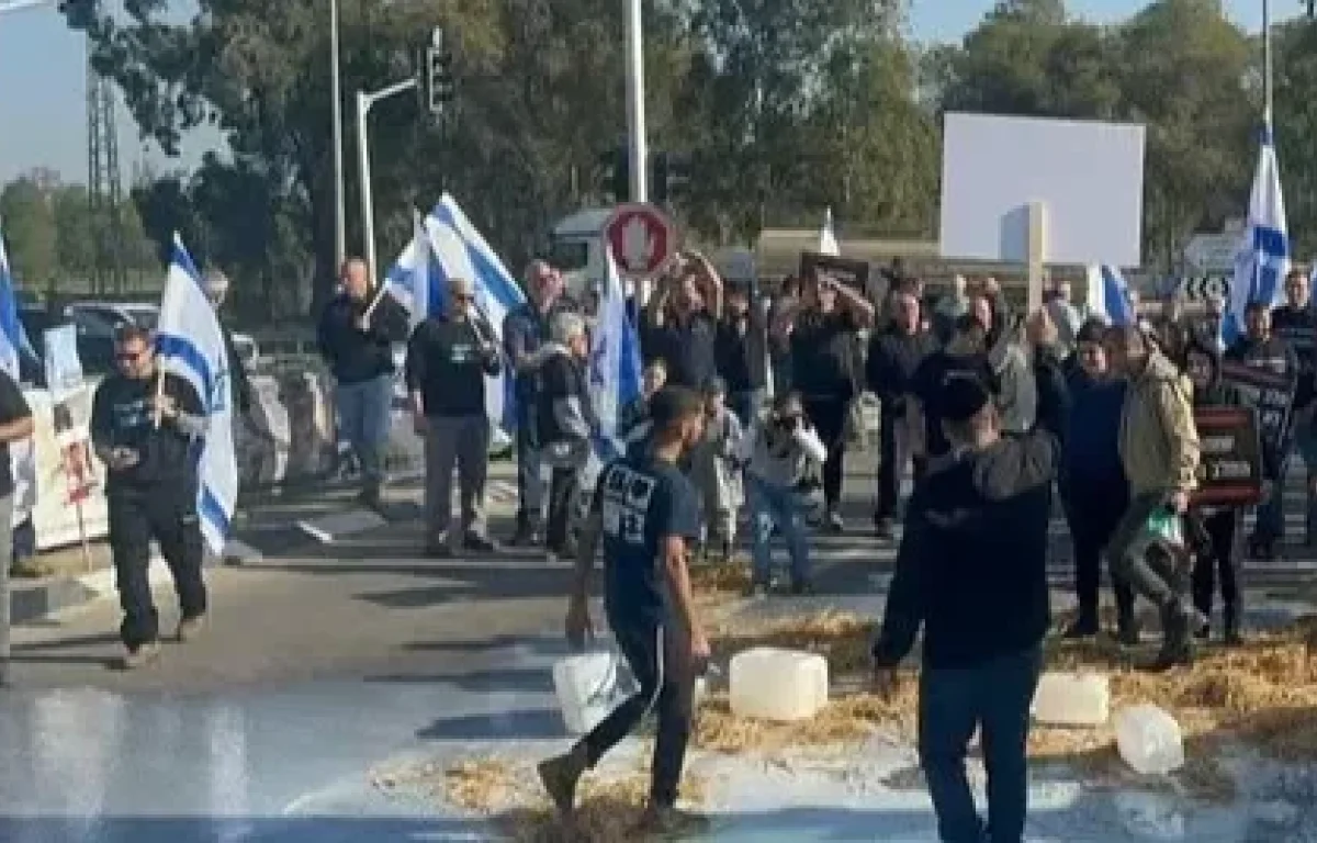 חסמו צמתים: מחאת הרפתנים נגד רפורמת החלב של סמוטריץ'