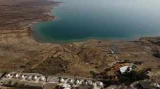 שני חופים חדשים יוקמו בים המלח - אחד מהם יוגדר כחוף נפרד