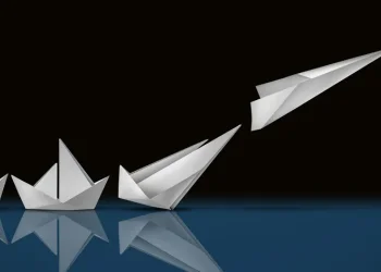 רוצה באמת להשתנות? תפסיק לברוח מהקושי - ותתחיל להחזיק בו