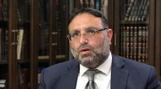 כך כל אחד יכול להפוך לשגריר של זיכוי הרבים ולהאיר בתים