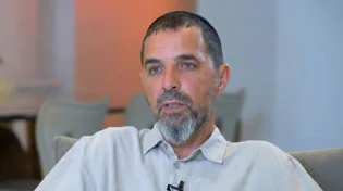 מטלטל: הבן שלי התאבד, איבדתי גם נכד, וזה מה שהחזיק אותי בחיים
