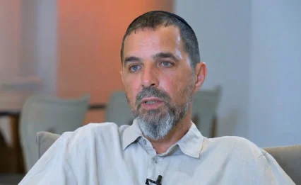 מטלטל: הבן שלי התאבד, איבדתי גם נכד, וזה מה שהחזיק אותי בחיים