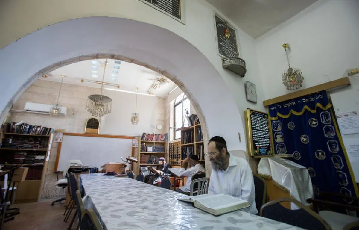 מהשמש האלמוני בירושלים, לאבי כוונות התפילה בדורו