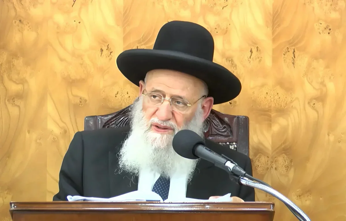 הגאון הרב ראובן אלבז: זה החיסרון שבלעדיו לא היינו נגאלים