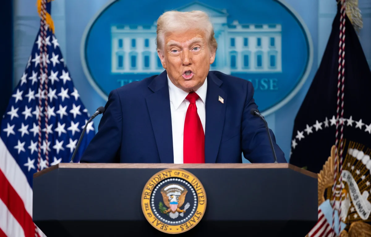 טראמפ דורש הכרעה מול איראן: תרחישים קיצוניים על השולחן