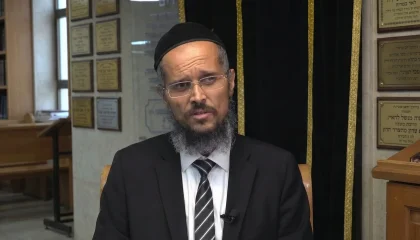 הרב יהודה סעדיה חושף: "שלוש שנים אחרי הפטירה אבא הופיע בחלום עם מסר מטלטל"