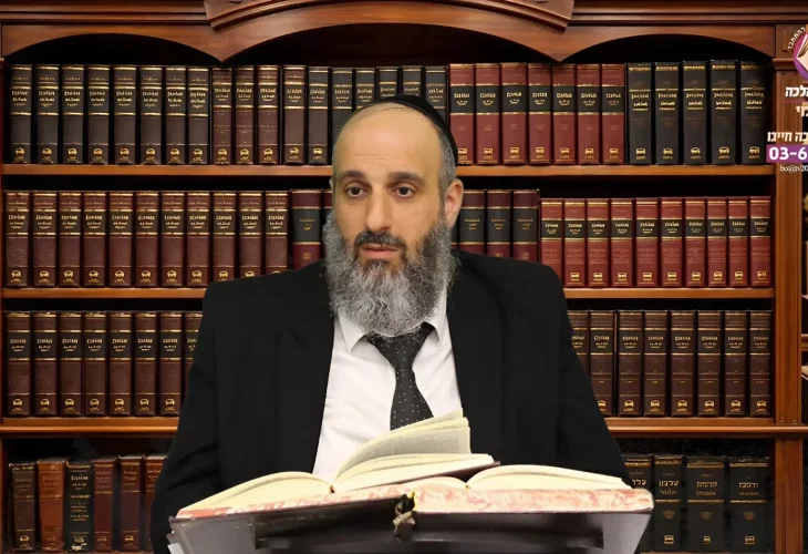 שתיית יין בקידוש | הרב יניב עזיז