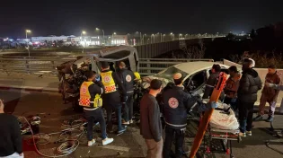 אסון בכביש 2: שני בני אדם נהרגו בתאונה קשה