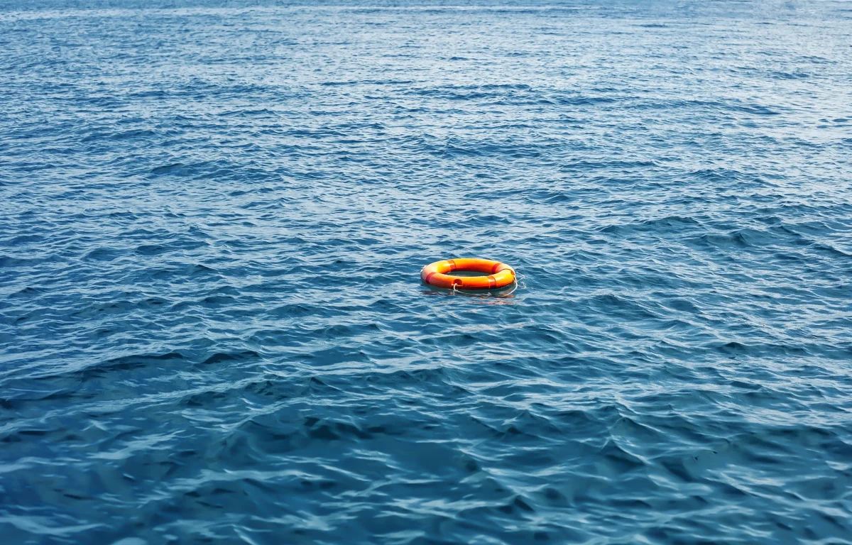 4 שעות בים סוער: כך הציל נער בן 13 את משפחתו