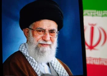 דיווח: טראמפ נסוג מעימות ואיראן מכתיבה את תנאי השיחות