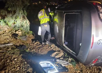 טרגדיה בכניסה לאלעד: בן 18 נהרג בתאונה קטלנית