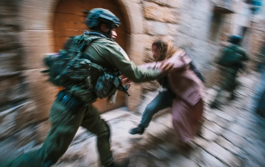 "ואז הוא הסתער על המחבלת בניסיון לחלץ את הסכין"