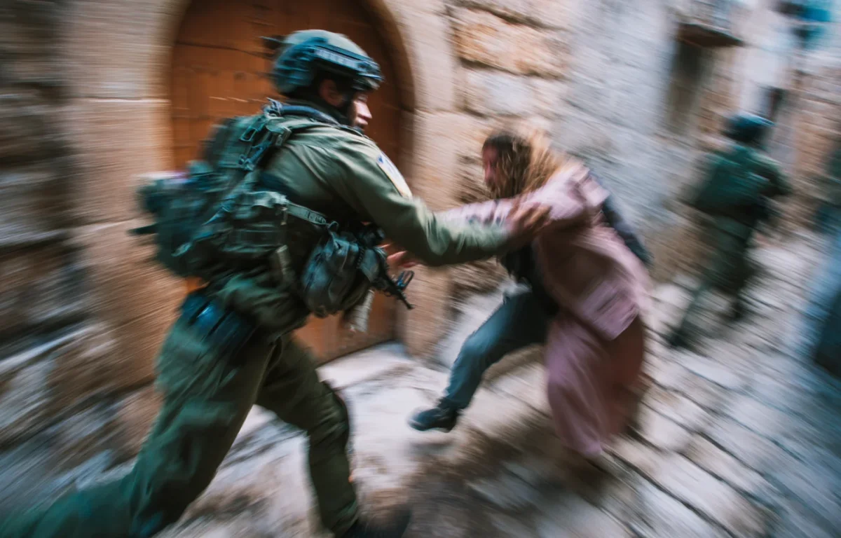 "ואז הוא הסתער על המחבלת בניסיון לחלץ את הסכין"