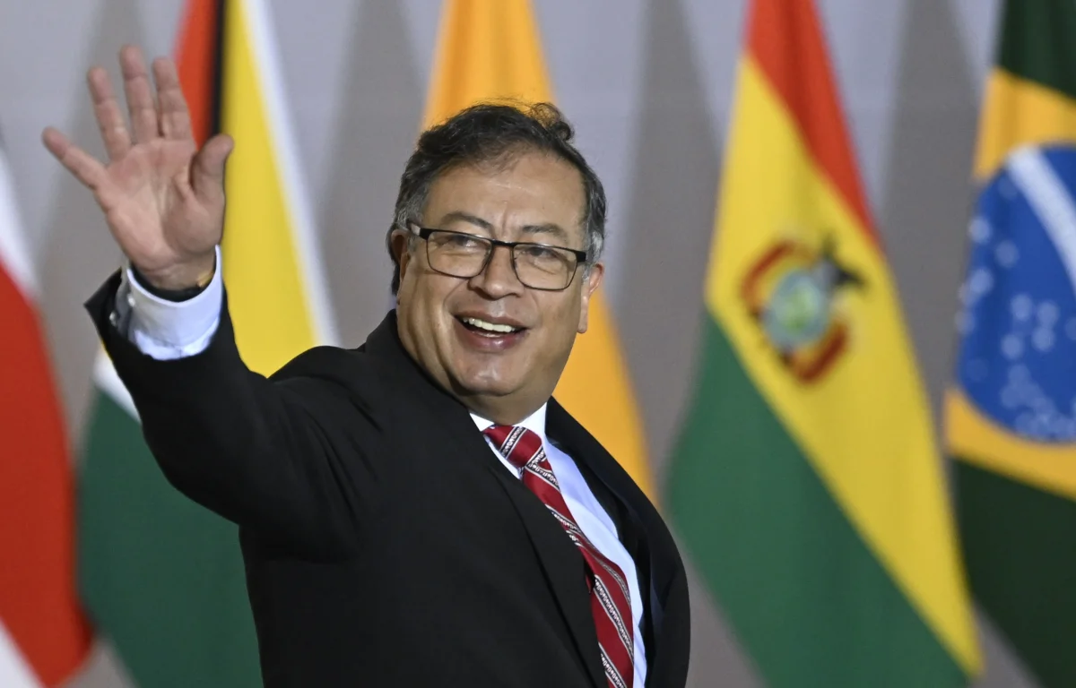 דרמה באוויר: נשיא קולומביה מספר על ניסיון התנקשות נגדו