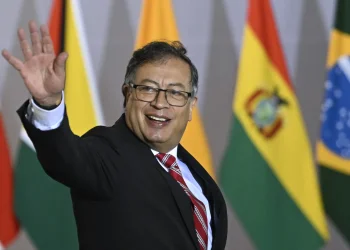 דרמה באוויר: נשיא קולומביה מספר על ניסיון התנקשות נגדו