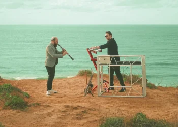 בין קודש לעתיד: מוזיקה אלקטרונית וסקסופון נפגשו לראשונה