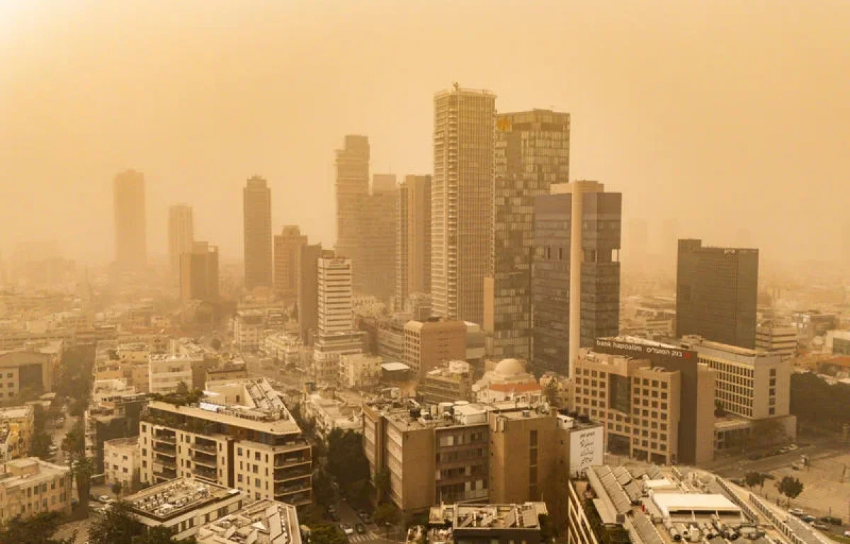 האובך נגמר האבק נשאר: כך תנקו נכון את הבית