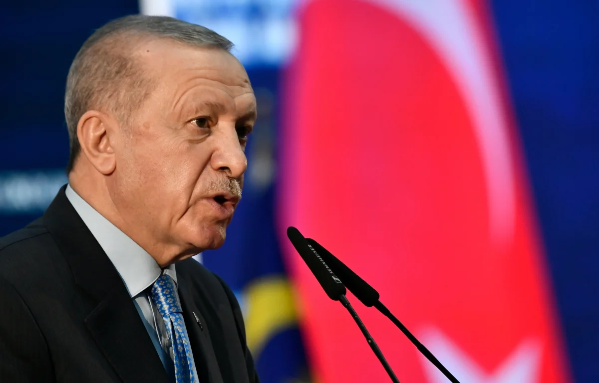 המבוכה של ארדואן: ציוץ אחד חשף סערה דיפלומטית המבוכה של ארדואן: ציוץ אחד חשף סערה דיפלומטית