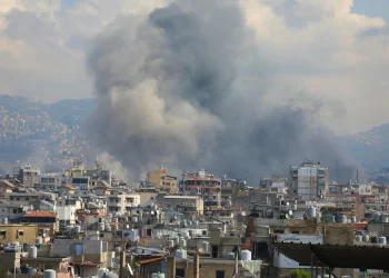 לבנון בחרדה: תושבים נוטשים אזורים ליד ביירות מחשש למלחמה