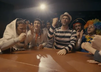 מוטי כרמל והקרעטשמע משיקים קליפ שמח ופורימי במיוחד: "שושנת יעקב"