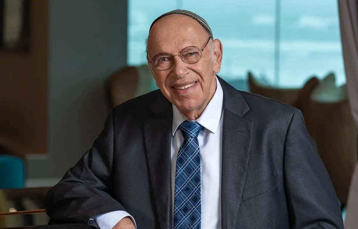 "תפילה על במה עולמית": המסע היהודי המרגש של ברלינר "תפילה על במה עולמית": המסע היהודי המרגש של ברלינר