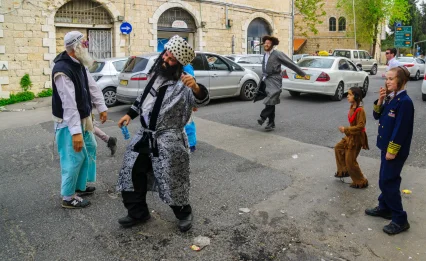 "קח ממני את הייסורים": הבן של הרב קוק מגלה את סוד פורים