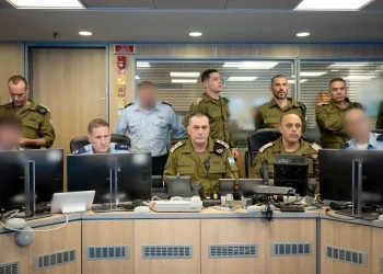 200 מטוסי קרב בשמי איראן: כך בוצע המטס הגדול בתולדות חיל האוויר