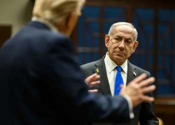 השיחה החשאית: כך התקבלה ההחלטה לחסל את חמינאי השיחה החשאית: כך התקבלה ההחלטה לחסל את חמינאי