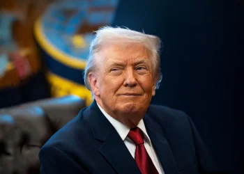 טראמפ מצהיר: "ישראל וארה״ב בדרך לניצחון על איראן"