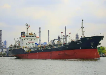 בצל המלחמה והכאוס: איראן ממשיכה להזרים נפט לסין